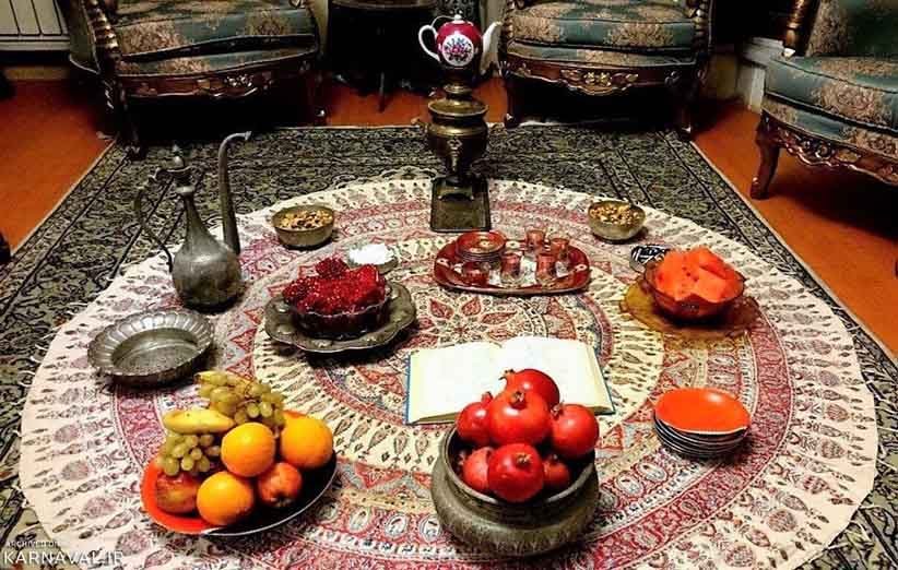 چیدمان سفره شب یلدای سنتی و شیک