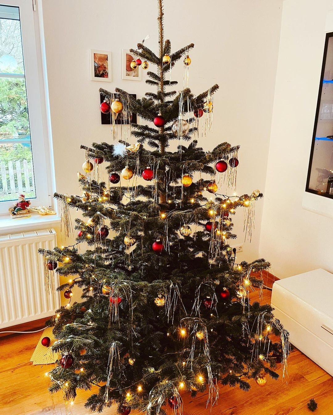 تزیین درخت کریسمس با وسایل ساده