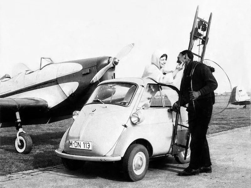 ماشین ایستا (ISETTA)